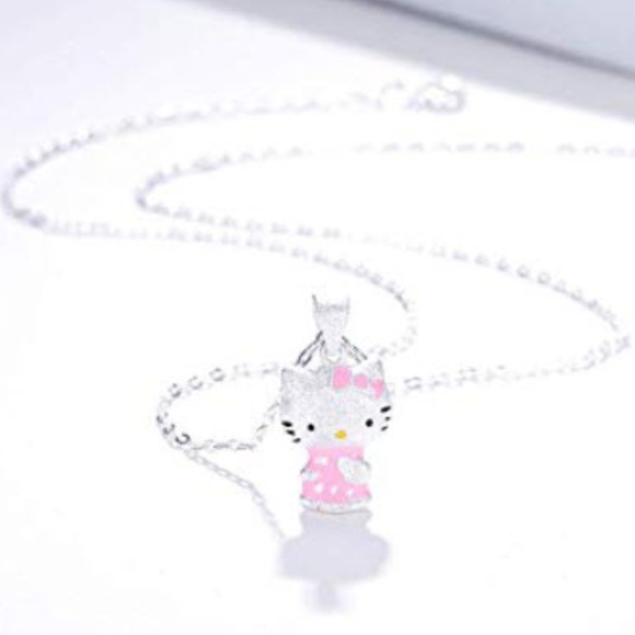 Sparkly Hello Kitty Necklace - Picture 4 of 6